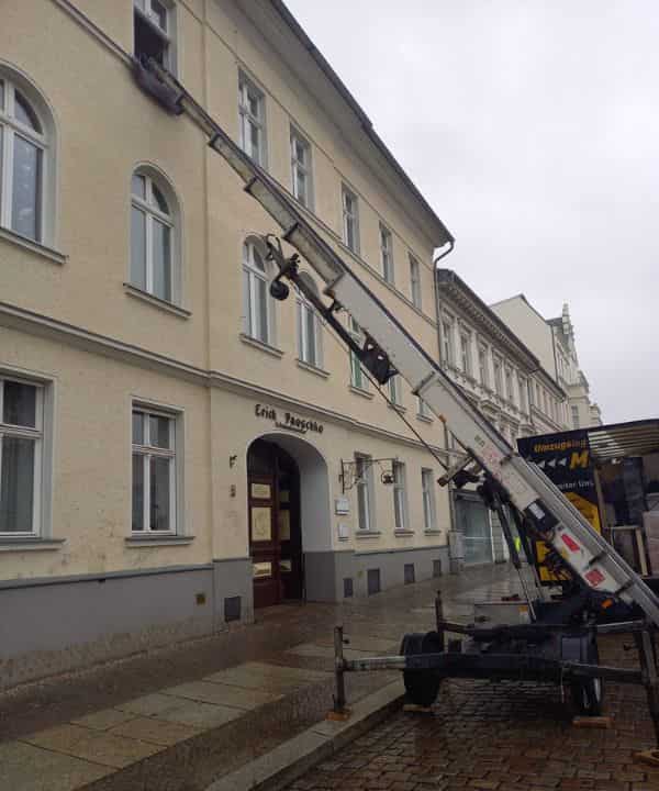 Möbellift in Bremen für den Firmenumzug 